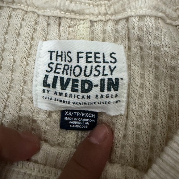 American Eagle Big Hug Crew Neck Waffle Sweatshirt Cream Knit Sweater - Picture 5 of 7